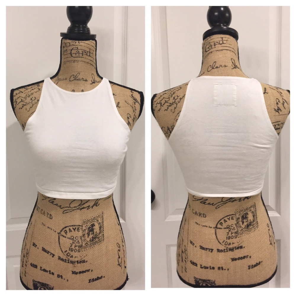 ABERCROMBIE & FITCH Tank crop top